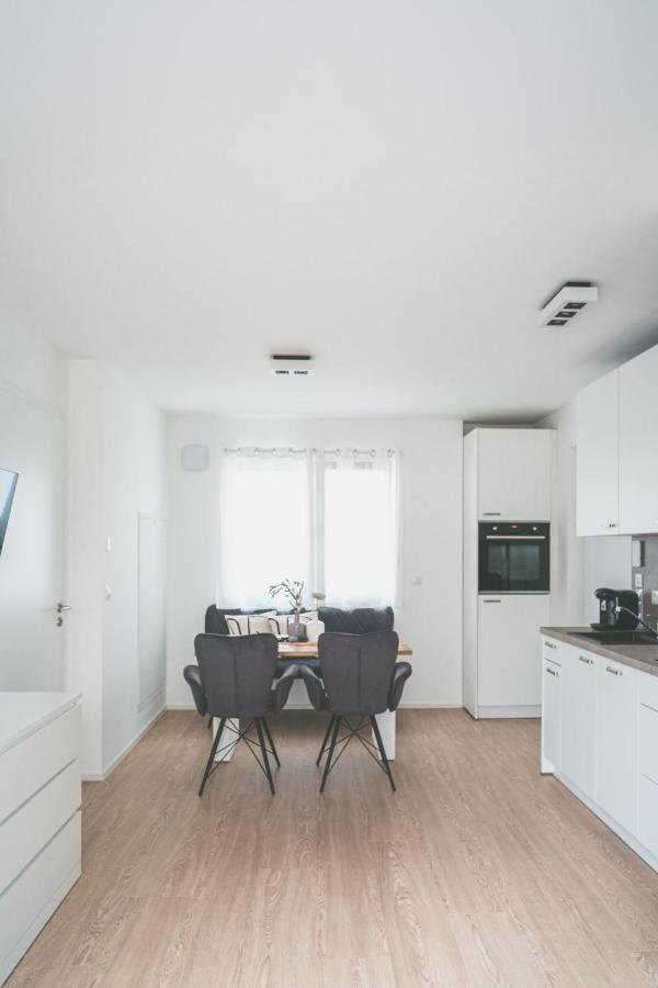Black Forest Apartments Генгенбах Екстериор снимка